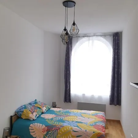 Apartment Sur La Route Du Rhin